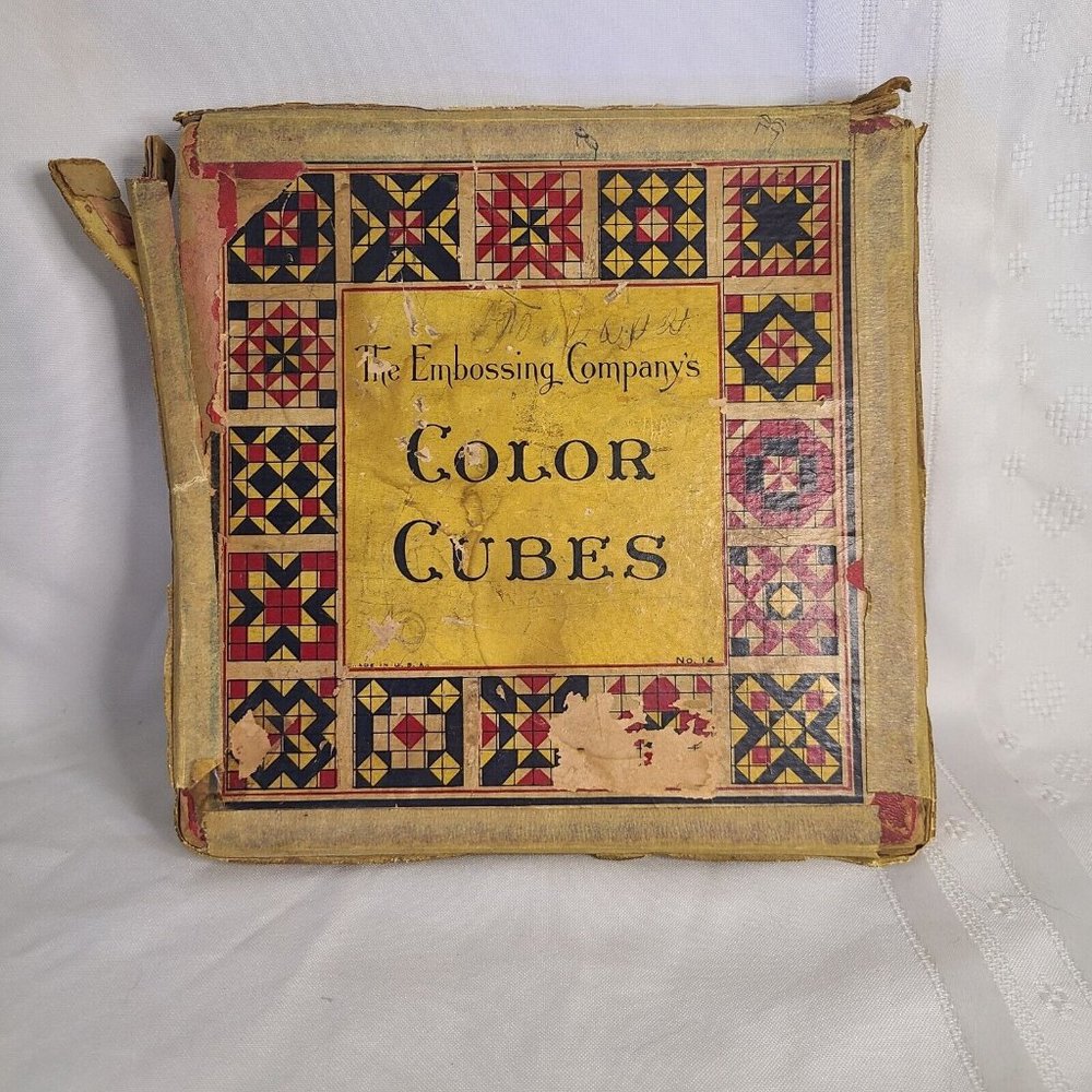 VINTAGE WOOD BLOCK COLOR CUBES DESIGN PUZZLE GAME NO. 14 THE EMBOSSING COMPANY